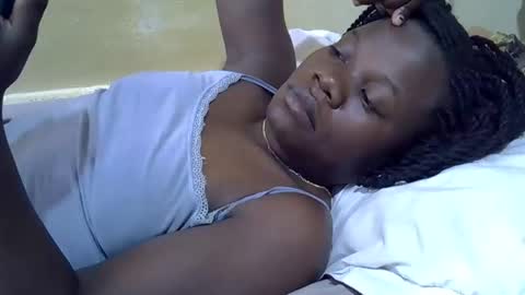 Snapshot of queen_darling3 chatting on 28, 11, 2025 Gentrix online show from 28, 11, 2025