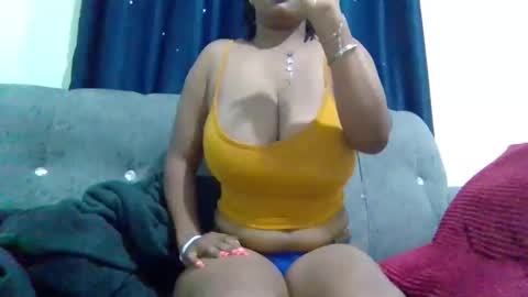 Snapshot of queen_doli chatting on 11, 2, 2026 queen_doli online show from 11, 2, 2026