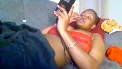 Snapshot of queen_doli chatting on 16, 5, 2026 queen_doli online show from 16, 5, 2026