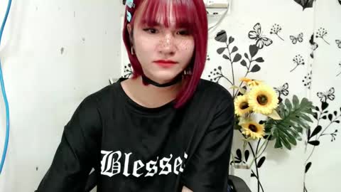 Snapshot of queen_elicktra chatting on 4, 1, 2025 JOY online show from 4, 1, 2025