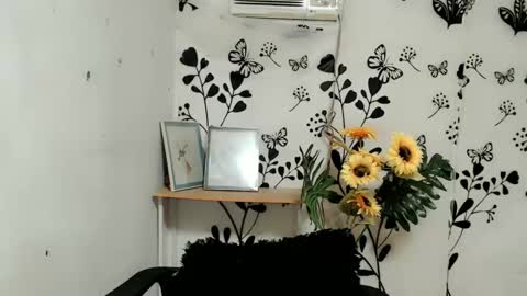 Snapshot of queen_elicktra chatting on 29, 1, 2025 JOY online show from 29, 1, 2025