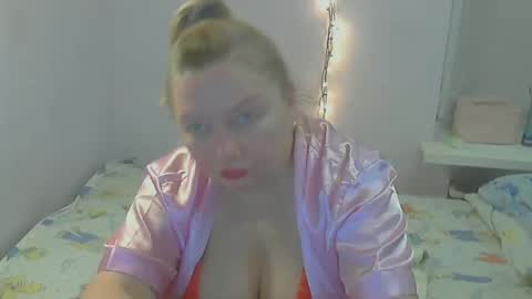 queen_jane8 online show from 18, 12, 2024