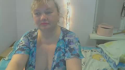 queen_jane8 online show from 11, 2, 2025