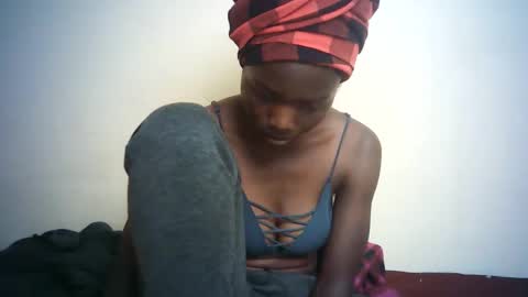 queen_joan online show from 4, 2, 2025