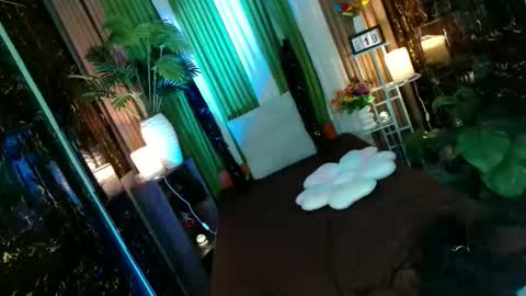 Kendal  online here from 6am-3pm philippine time online show from 19, 10, 2025