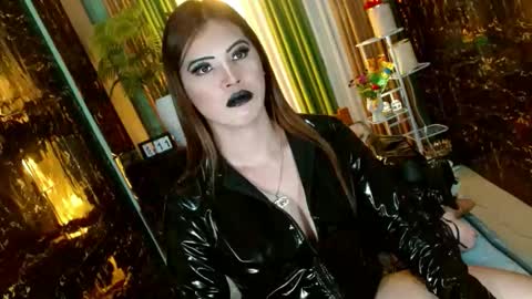 Snapshot of queen_kendalx19 chatting on 11, 6, 2026 Kendal online here from 6am-3pm philippine time online show from 11, 6, 2026