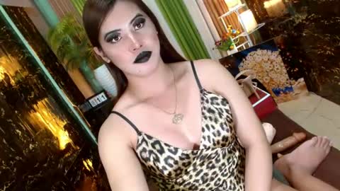 Snapshot of queen_kendalx19 chatting on 11, 7, 2026 Kendal online here from 6am-3pm philippine time online show from 11, 7, 2026