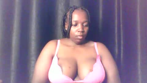 Snapshot of queen_melanine chatting on 3, 3, 2026 QUEEN online show from 3, 3, 2026