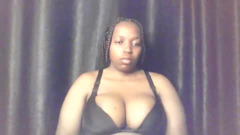 Snapshot of queen_melanine chatting on 5, 3, 2026 QUEEN online show from 5, 3, 2026