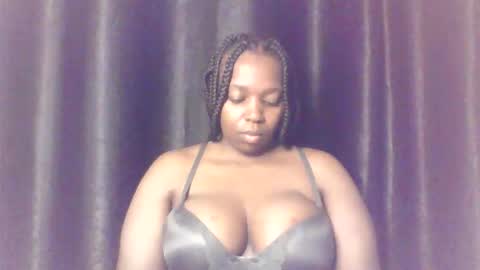 Snapshot of queen_melanine chatting on 18, 3, 2026 QUEEN online show from 18, 3, 2026