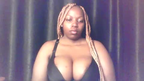 Snapshot of queen_melanine chatting on 2, 4, 2026 QUEEN online show from 2, 4, 2026