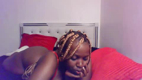 Snapshot of queen_melanine chatting on 8, 4, 2026 QUEEN online show from 8, 4, 2026