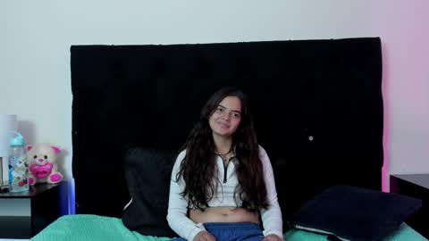 queen_misy online show from 8, 4, 2026