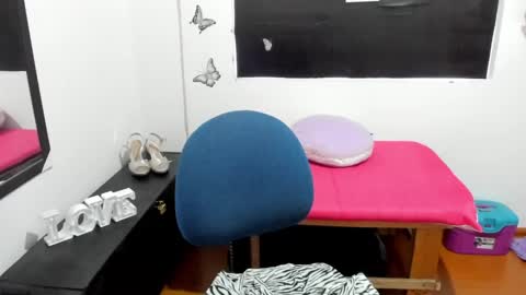 queen_natttyy online show from 29, 1, 2025