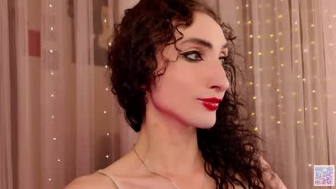 Snapshot of queen_of_tease chatting on 16, 10, 2025 queen_of_tease online show from 16, 10, 2025