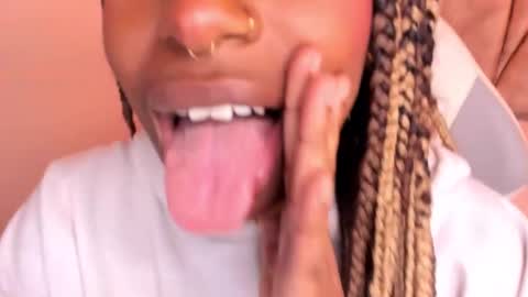   online show from 20, 1, 2025