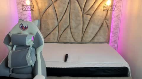   online show from 21, 1, 2025