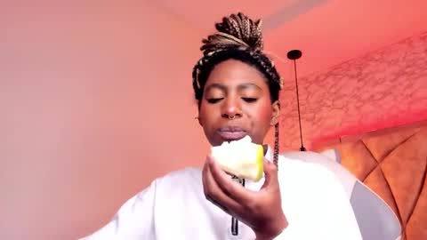   online show from 19, 2, 2025