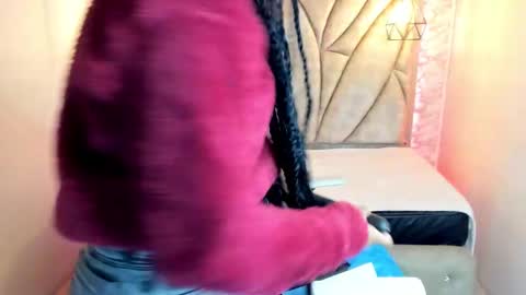   online show from 10, 3, 2025