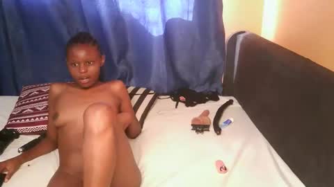 queen_sashavixen online show from 15, 11, 2025