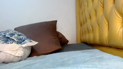 Snapshot of queen_tweakingbae chatting on 1, 7, 2026 valdonte online show from 1, 7, 2026