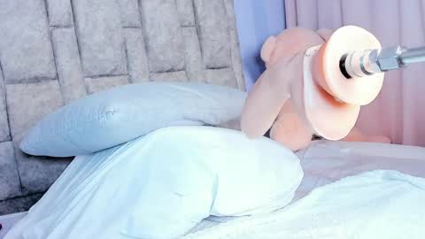 queen_yully online show from 5, 4, 2026