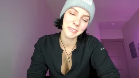 Queen Blaire online show from 15, 12, 2024