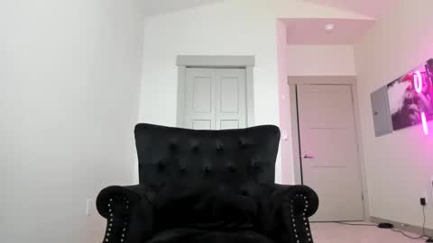 Queen Blaire online show from 7, 1, 2025