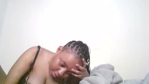 Snapshot of queenbeiby05 chatting on 9, 2, 2026 queen online show from 9, 2, 2026