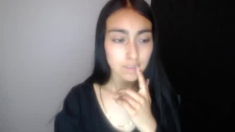 Snapshot of queenbyte_18 chatting on 1, 12, 2025 queenbyte_18 online show from 1, 12, 2025