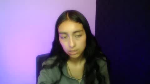 Snapshot of queenbyte_18 chatting on 2, 12, 2025 queenbyte_18 online show from 2, 12, 2025