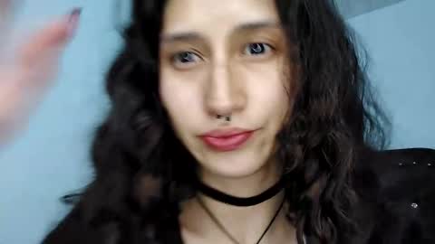 Snapshot of queenjenn__ chatting on 30, 4, 2026 QUEENJEENN online show from 30, 4, 2026