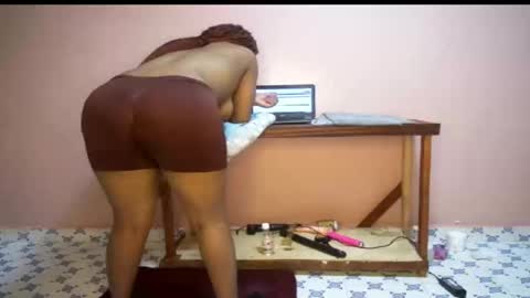 Snapshot of queenkiah chatting on 23, 2, 2025 Nina online show from 23, 2, 2025