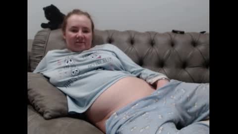 Snapshot of queenmymind chatting on 8, 12, 2024 queenmymind online show from 8, 12, 2024