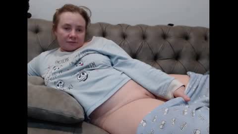 Snapshot of queenmymind chatting on 16, 1, 2025 queenmymind online show from 16, 1, 2025