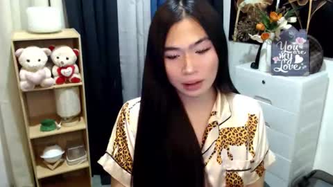 Snapshot of queenofcum169xx chatting on 19, 4, 2026 Mikka online show from 19, 4, 2026