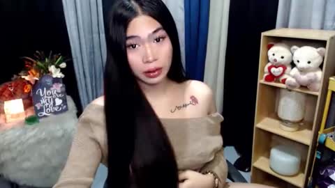 Snapshot of queenofcum169xx chatting on 1, 5, 2026 Mikka online show from 1, 5, 2026