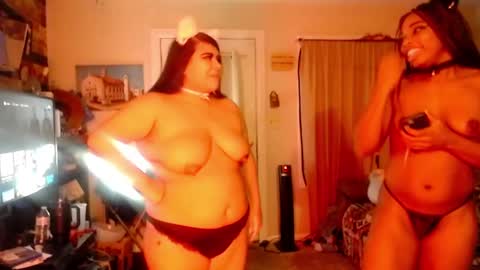 Snapshot of queenofheartsfaerah chatting on 27, 1, 2025 QueenOfHearts online show from 27, 1, 2025