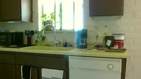 queenofmen33 online show from 18, 3, 2026