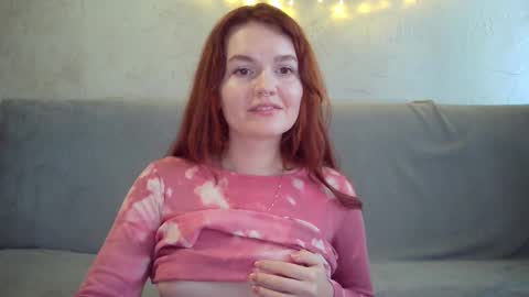 Snapshot of queenofmodels chatting on 24, 2, 2025 QueenOfModels online show from 24, 2, 2025