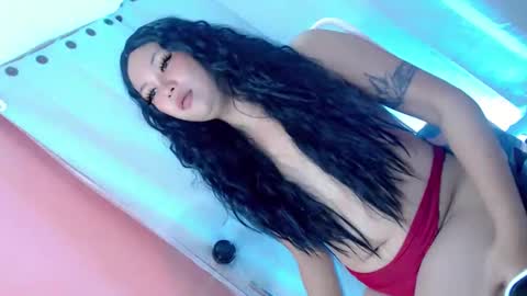 QUEEN online show from 5, 2, 2025