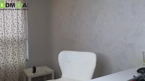 Snapshot of queenofwandss chatting on 19, 9, 2025 follow my new insta online show from 19, 9, 2025