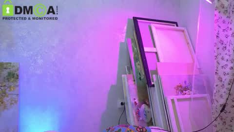 Snapshot of queenofwandss chatting on 8, 11, 2025 follow my new insta online show from 8, 11, 2025