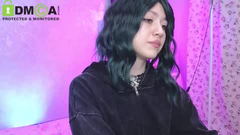 Snapshot of queenofwandss chatting on 15, 11, 2025 follow my new insta online show from 15, 11, 2025