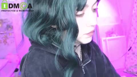 Snapshot of queenofwandss chatting on 16, 11, 2025 follow my new insta online show from 16, 11, 2025