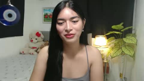 Snapshot of queenpinay69 chatting on 25, 10, 2025 QueenPinay69 online show from 25, 10, 2025