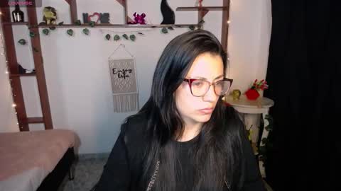 Snapshot of queenrose94 chatting on 23, 2, 2026 queenrose94 online show from 23, 2, 2026