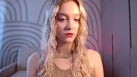 Snapshot of queenserenaaa chatting on 26, 6, 2026 Serena XoXo online show from 26, 6, 2026
