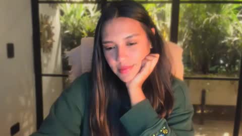 Snapshot of queenv66 chatting on 10, 11, 2025 Val - online show from 10, 11, 2025