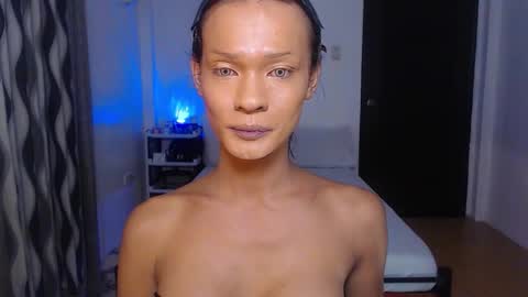 ValentinaMoone online show from 24, 11, 2025